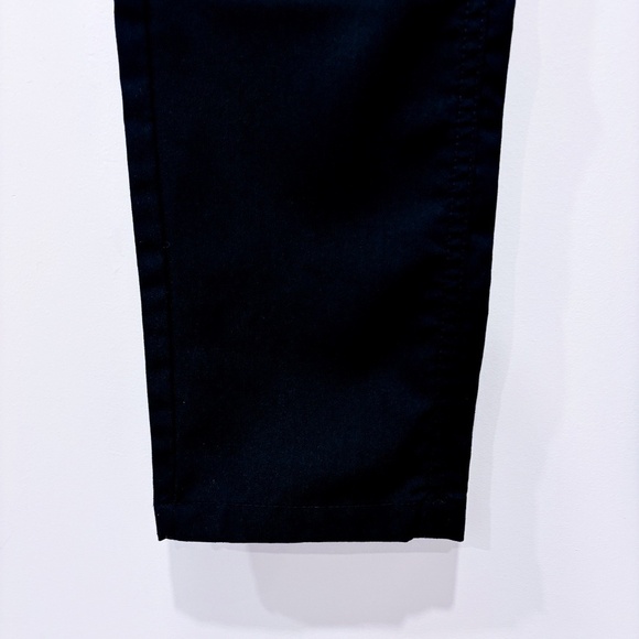 AKA Black pants - Picture 8 of 10